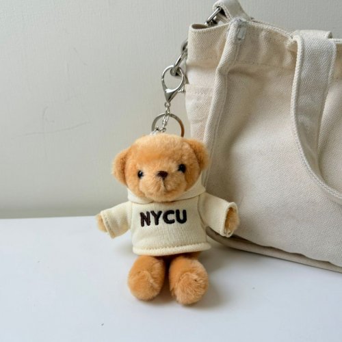 NYCU電繡帽T小熊掛飾鑰匙圈_奶油白