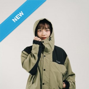 【最後十件，售完不補】NYCU防潑水拼接OUTDOOR外套_軍綠