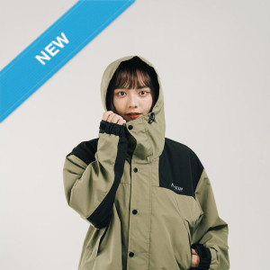【最後十件,售完不補】NYCU防潑水拼接OUTDOOR外套_軍綠