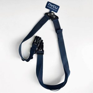 【團購商品，30件起做】NYCU多功機能手機夾片背帶_深藍