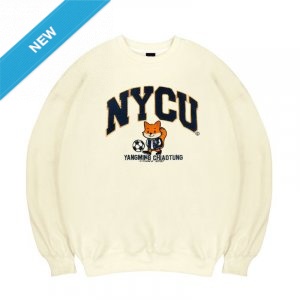 【9/10陸續出貨】NYCU立體電繡竹狐落肩大學T_奶油白
