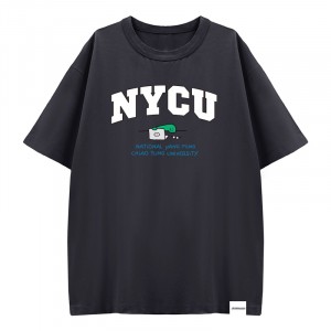 【預購至6/21，7/27陸續出貨】NYCU遇見JOGUMAN寬版純棉短T_暗夜灰